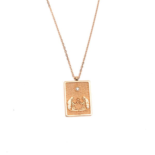 8 Carat / 2.45 Gr. Red Gold Necklace